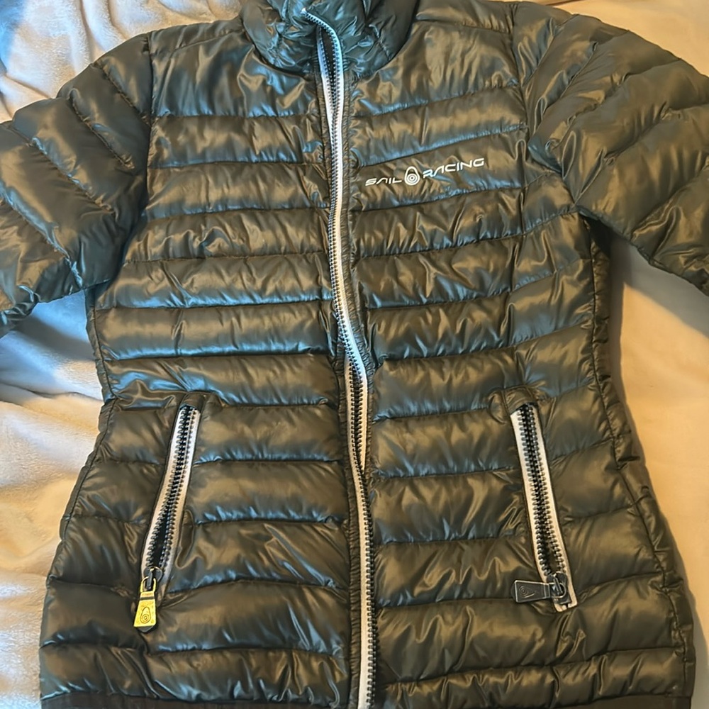 Sail Racing women’s xsmall olive puff jacket